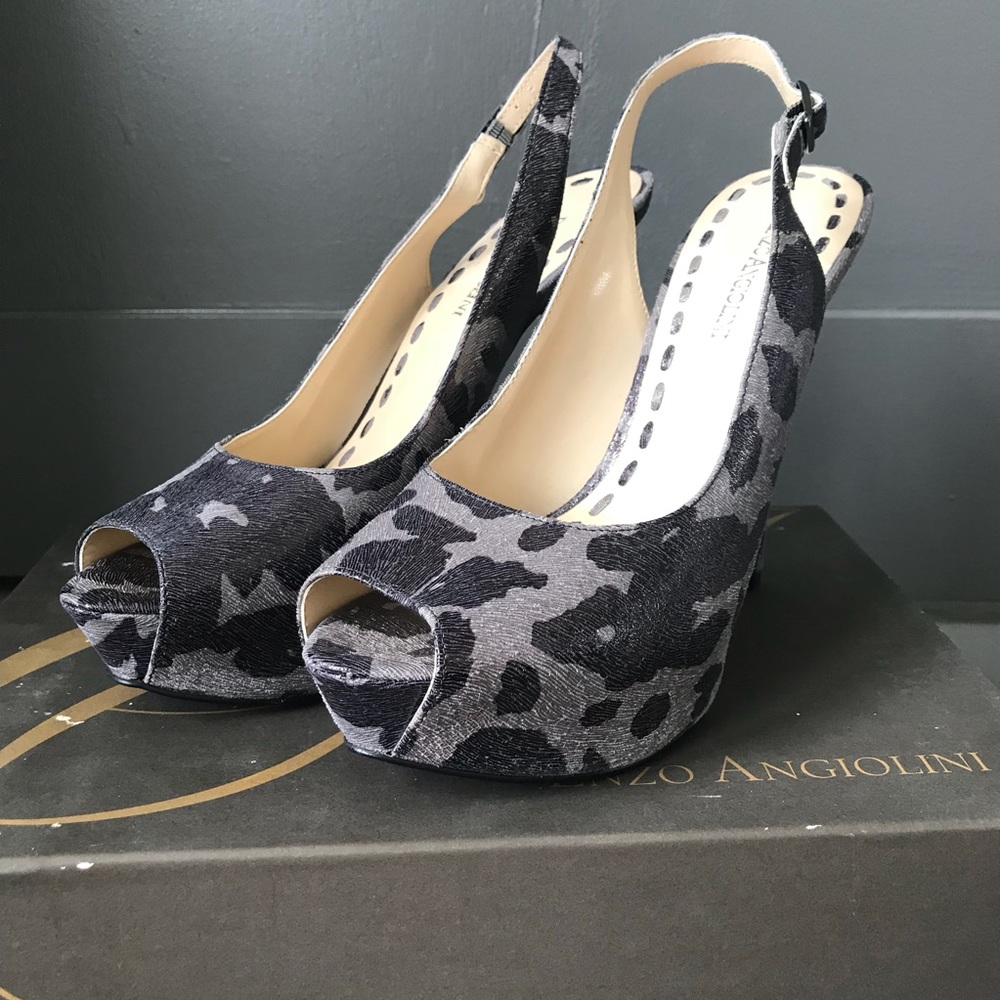 Grey Patterned Enzo Angiolini Heels!